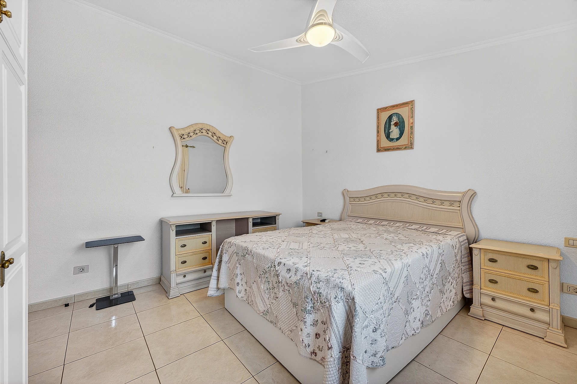Bedroom 2 at Amarilla Ocean Retreat